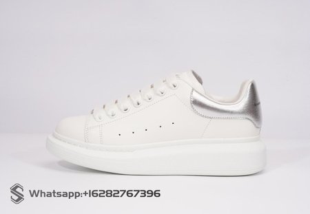 Alexander McQueen Oversized Silver SIZE: 35-45