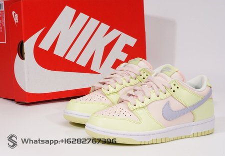 NK Dunk Low "Lime lce" SIZE: 36-40