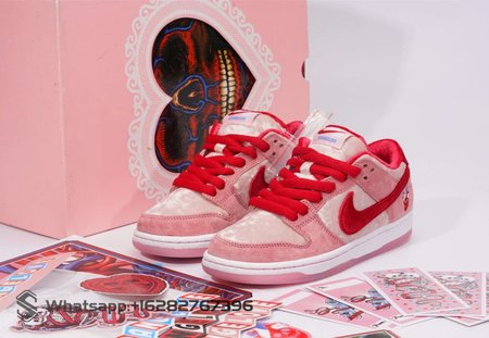 Strangelove x Nike SB Dunk Low Pro QS Valentine's Day Limited SIZE: 36-46