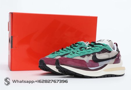 Nike Vaporwaffle x Sacai Villain Red Neptune Green 36-47.5